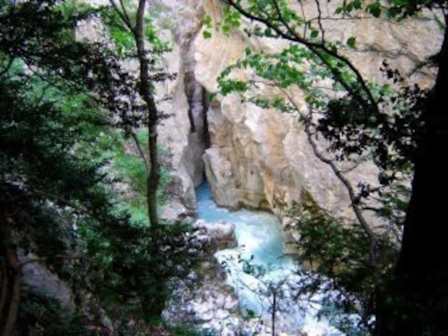 Mazet 55 Gorges Du Verdon Saint-Martin-de-Bromes Bagian luar foto